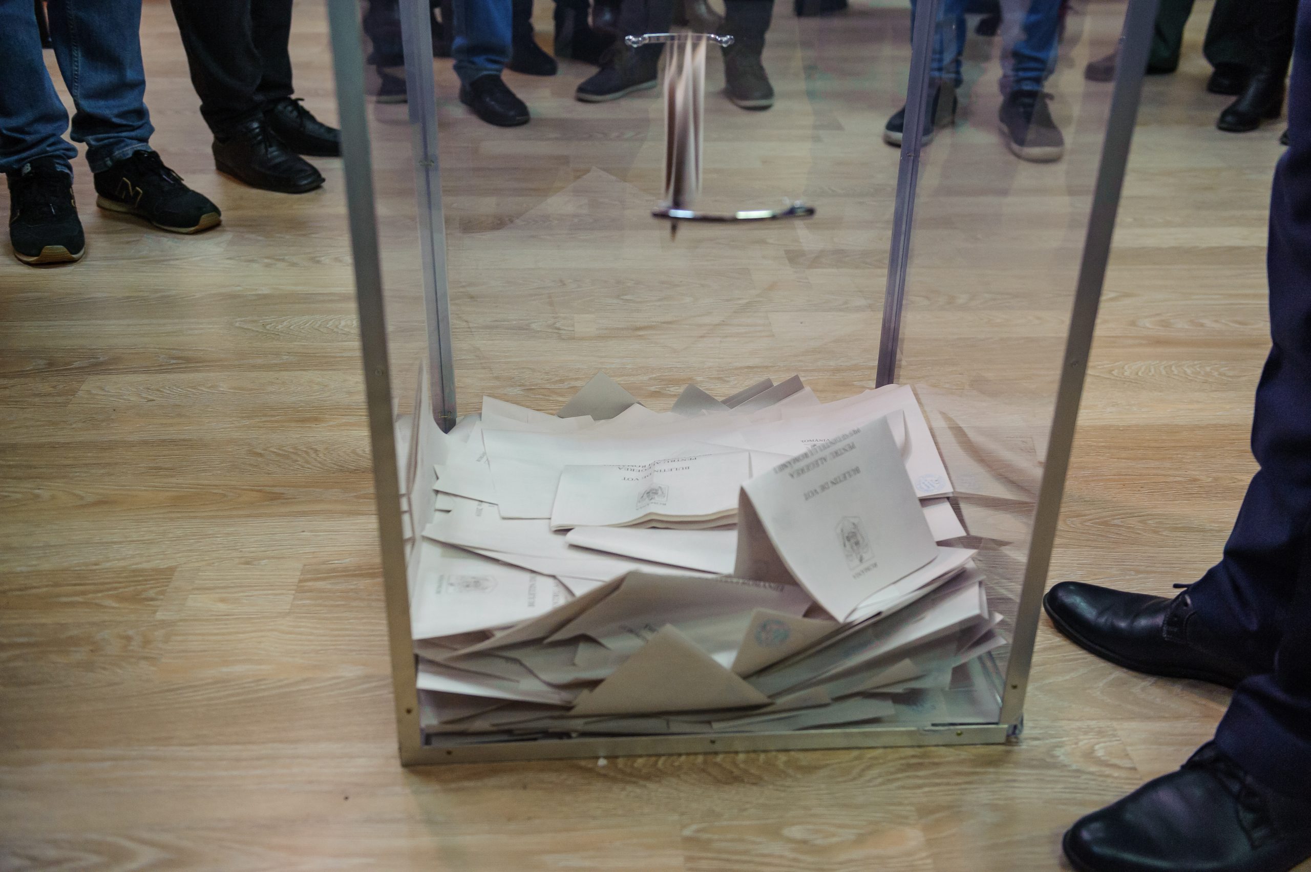 SONDAJ. Cum ar vota românii dacă duminica viitoare ar fi alegerile locale. Noile date culese de CURS și AVANGARDE: Ce partid e pe locul 1 în preferințe