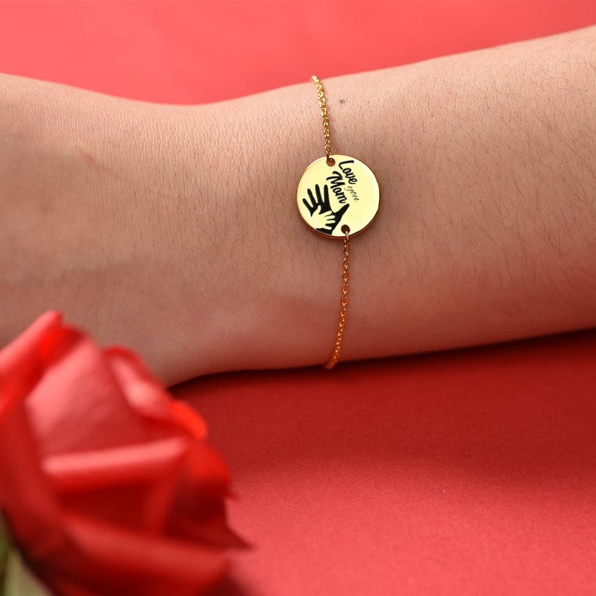 Vrei sa daruiesti cuiva bijuterii personalizate? Afla simbolurile talismanelor!