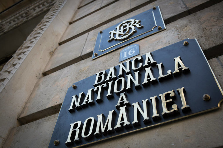 RAPORT BNR. Standardele de creditare pentru toate tipurile de credite vor fi înăsprite în perioada următoare