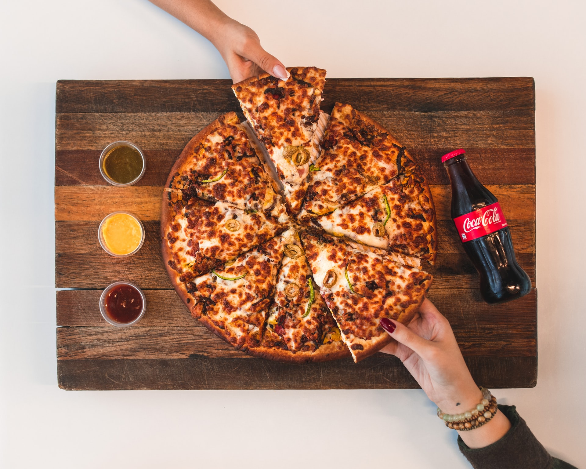 Vezi avantajele unei comenzi online de pizza