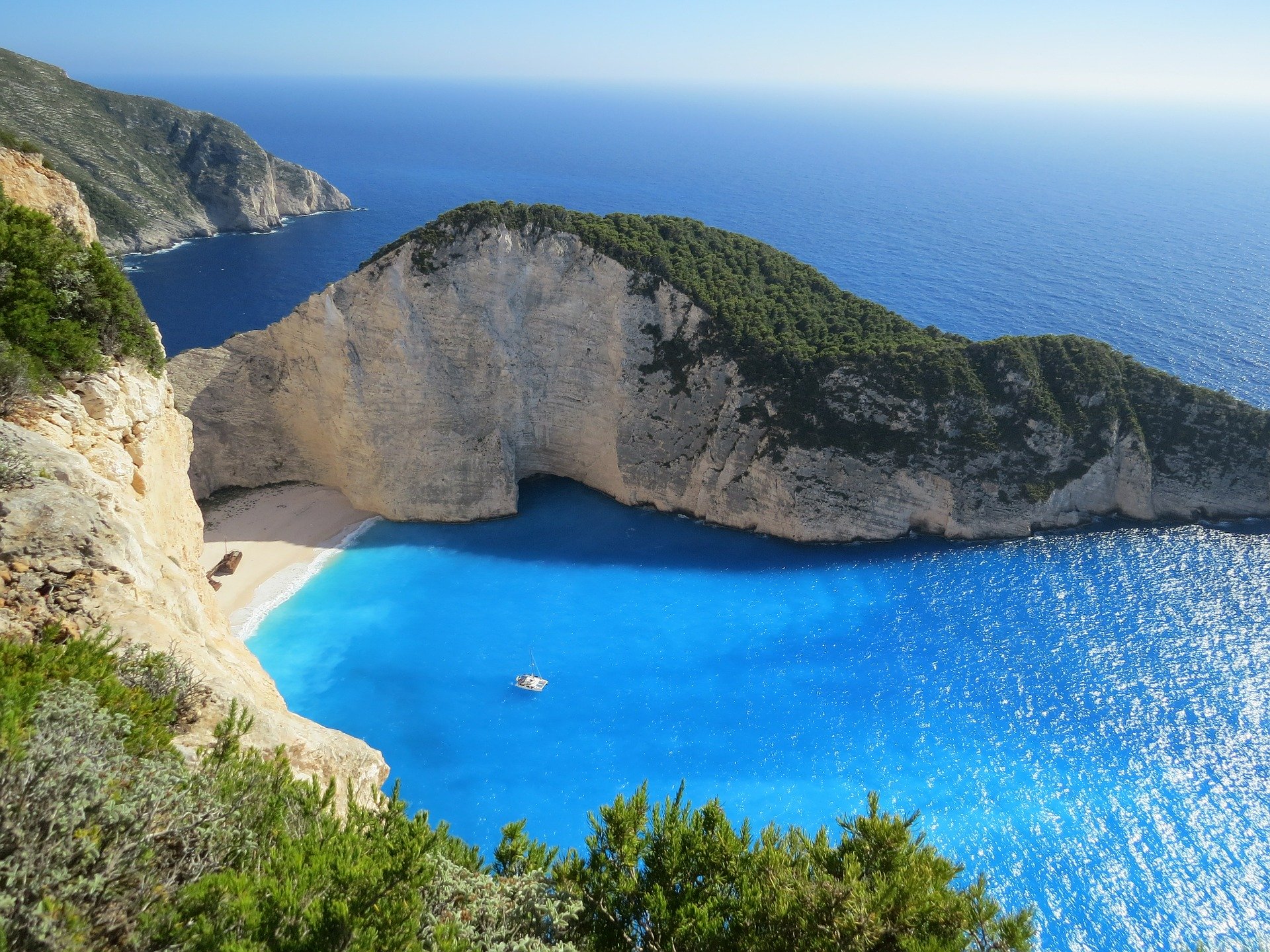 Grecia introduce testul Covid-19 obligatoriu și pentru persoanele exceptate până acum. MAE, precizări pentru români