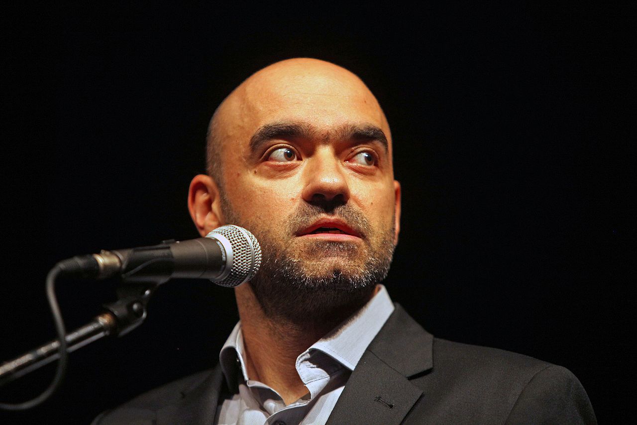 Regizorul Florin Șerban, între ”Eu când vreau să fluier, fluier” și ”Trilogia Dragoste”: ”Felul în care fac film nu are vreo funcţie terapeutică, ci e singura unealtă pe care o cunosc şi în care am încredere că poate să schimbe lumea”