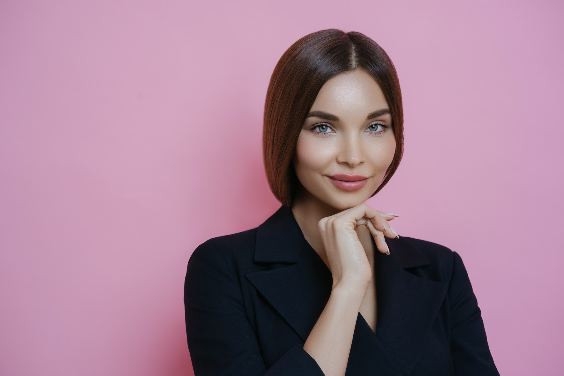 5 joburi care te vor ajuta să-ți descoperi feminitatea