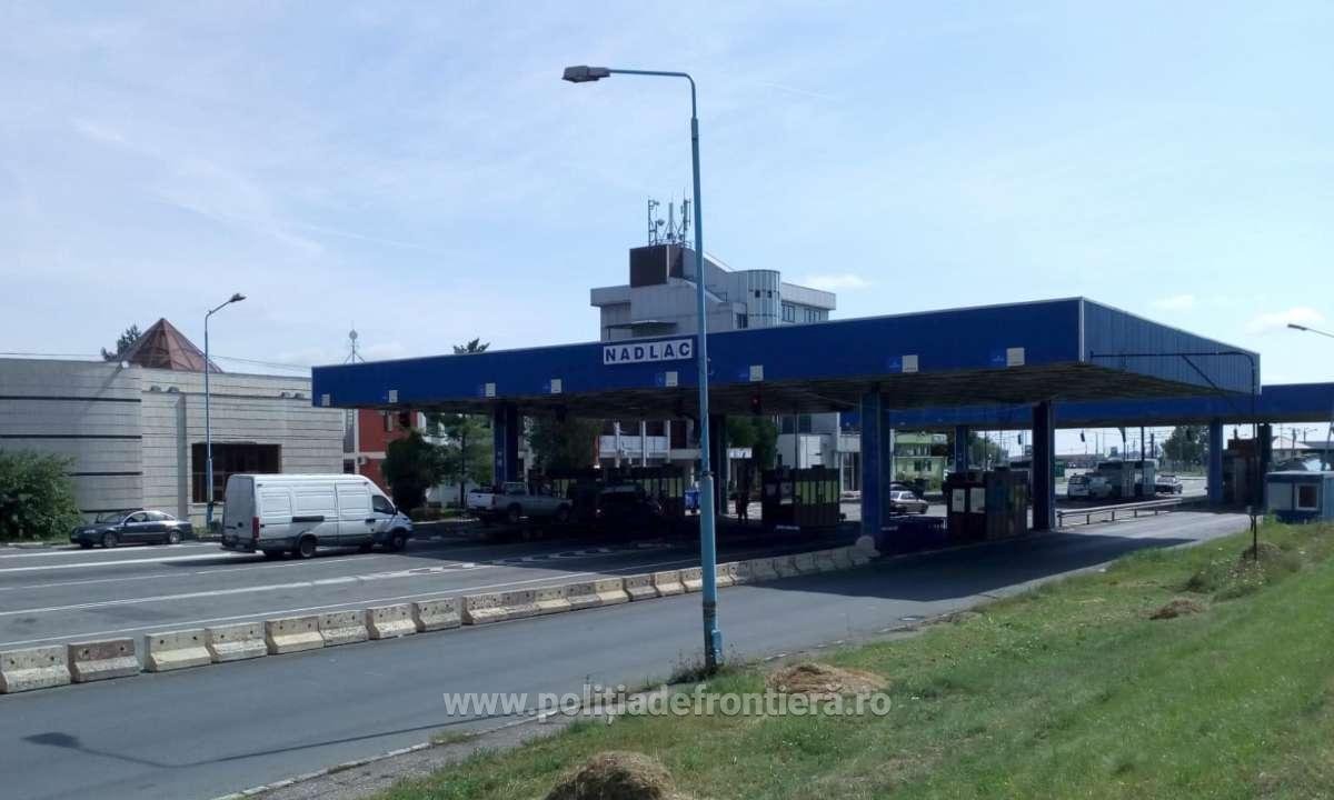 MAI întărește supravegherea frontierei terestre: Poliția de Frontieră, dotată cu 50 de autospeciale cu termoviziune
