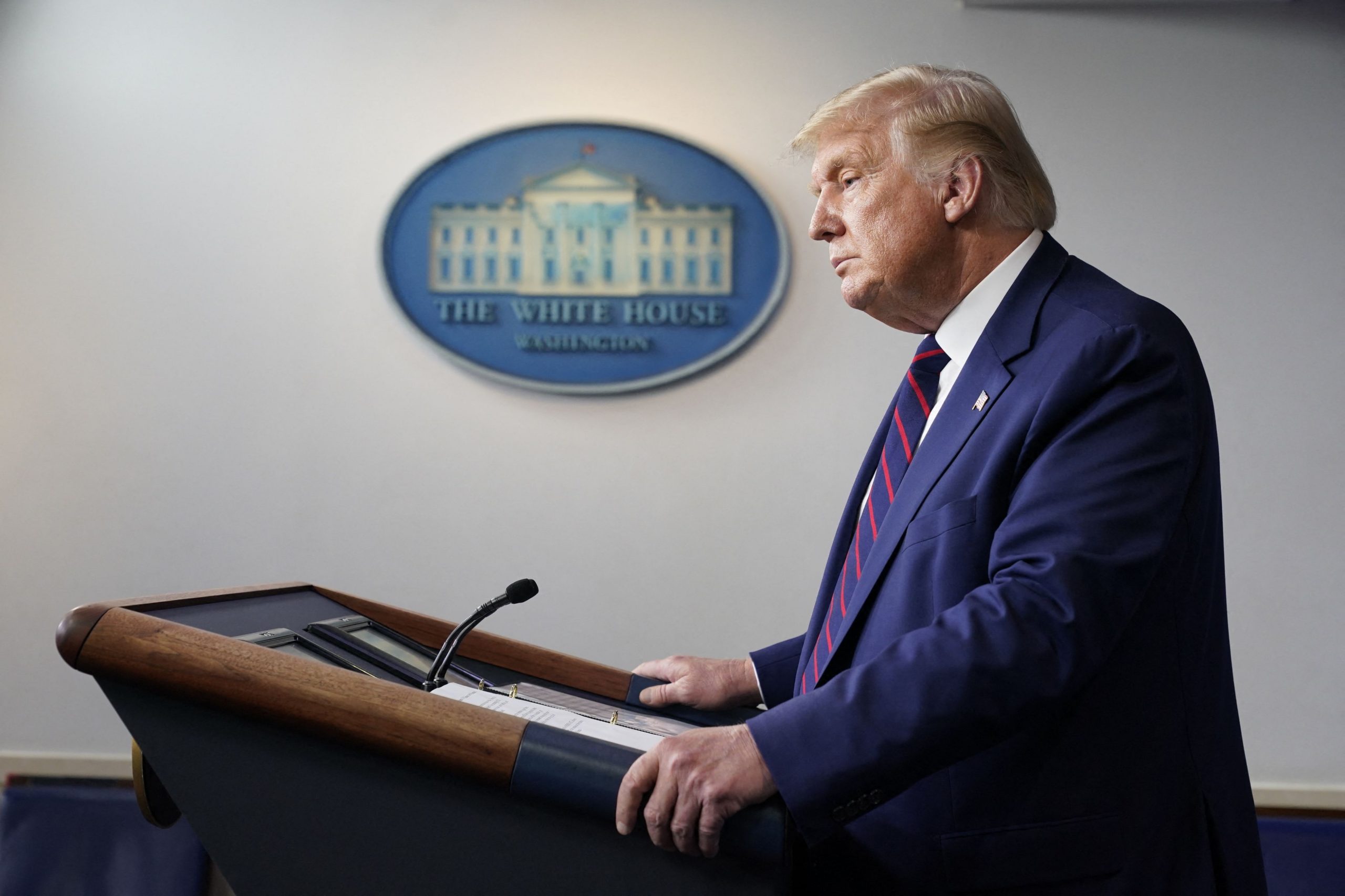 Donald Trump prezintă simptome „de răceală”, după ce s-a infectat cu COVID-19