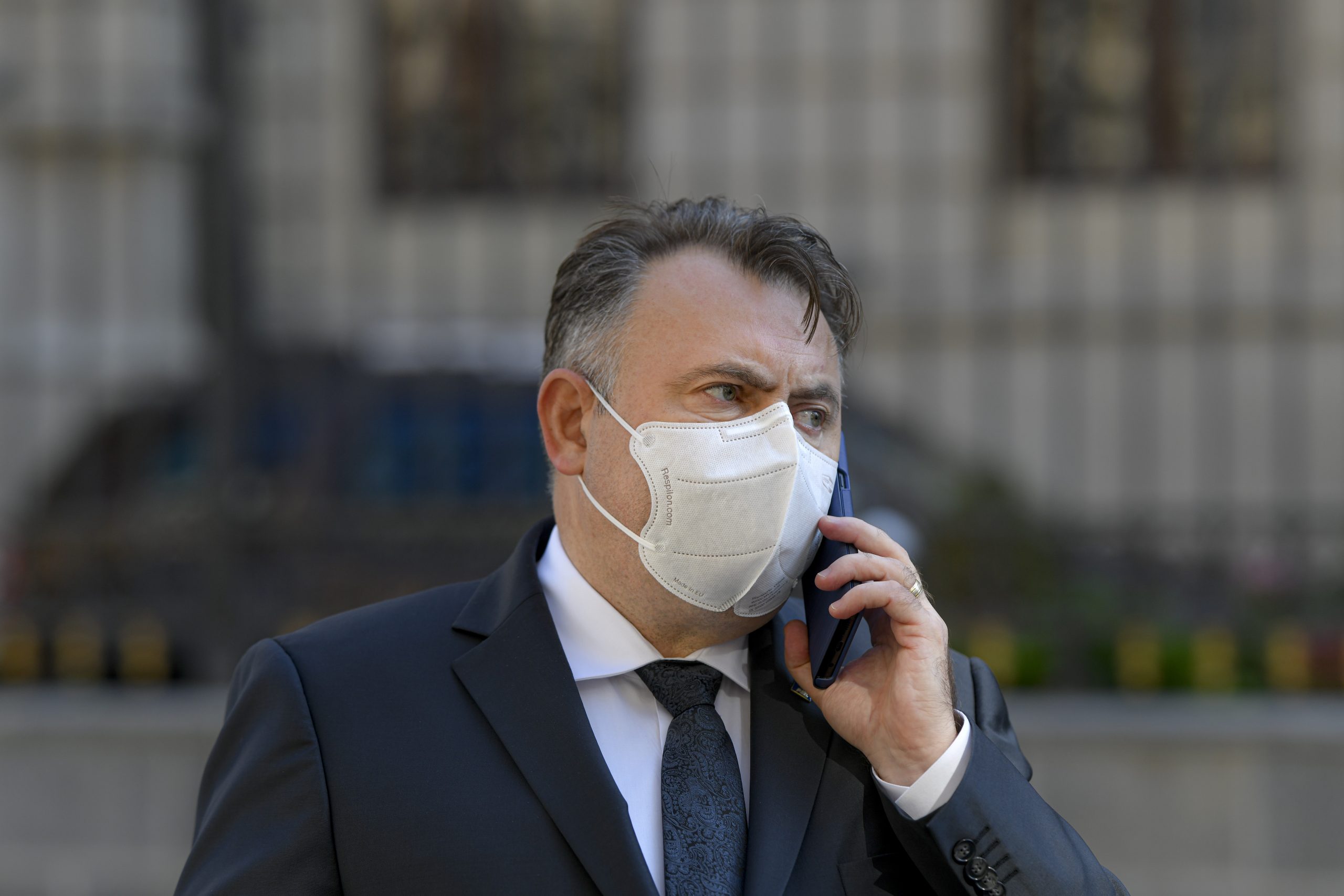 Nelu Tătaru, despre medicul rănit în incendiul de la Piatra Neamț: Suntem prieteni și colegi de facultate. Ar putea fi transferat în Belgia, s-a făcut o excepție pentru noi