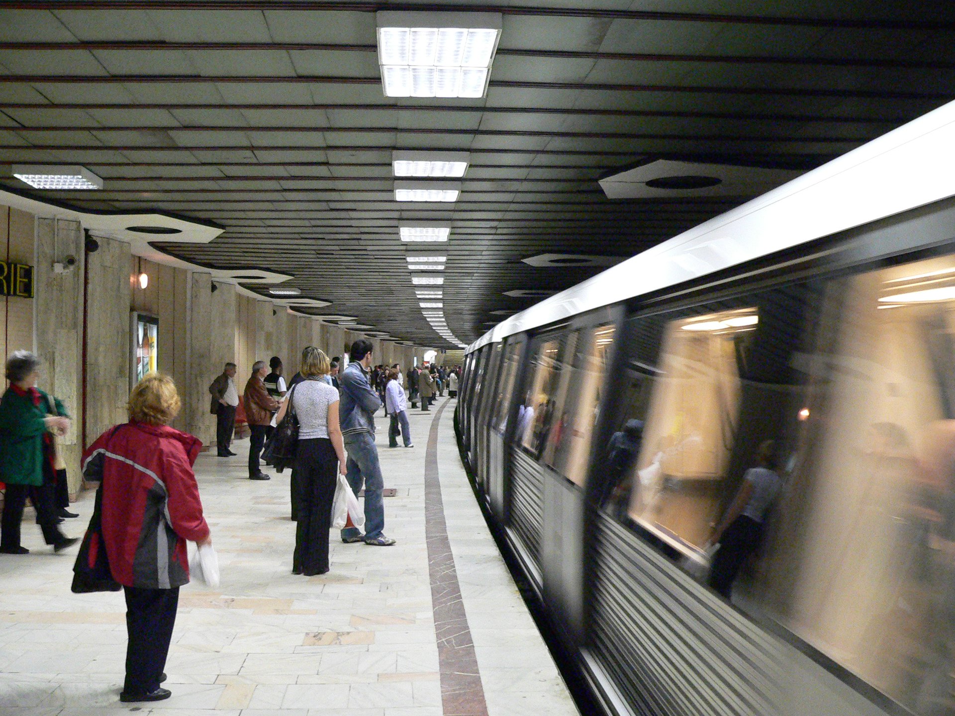 O nouă linie de metrou cu 13 stații ar putea fi construită în Capitală! Care este perioada de execuție prevăzută în proiect