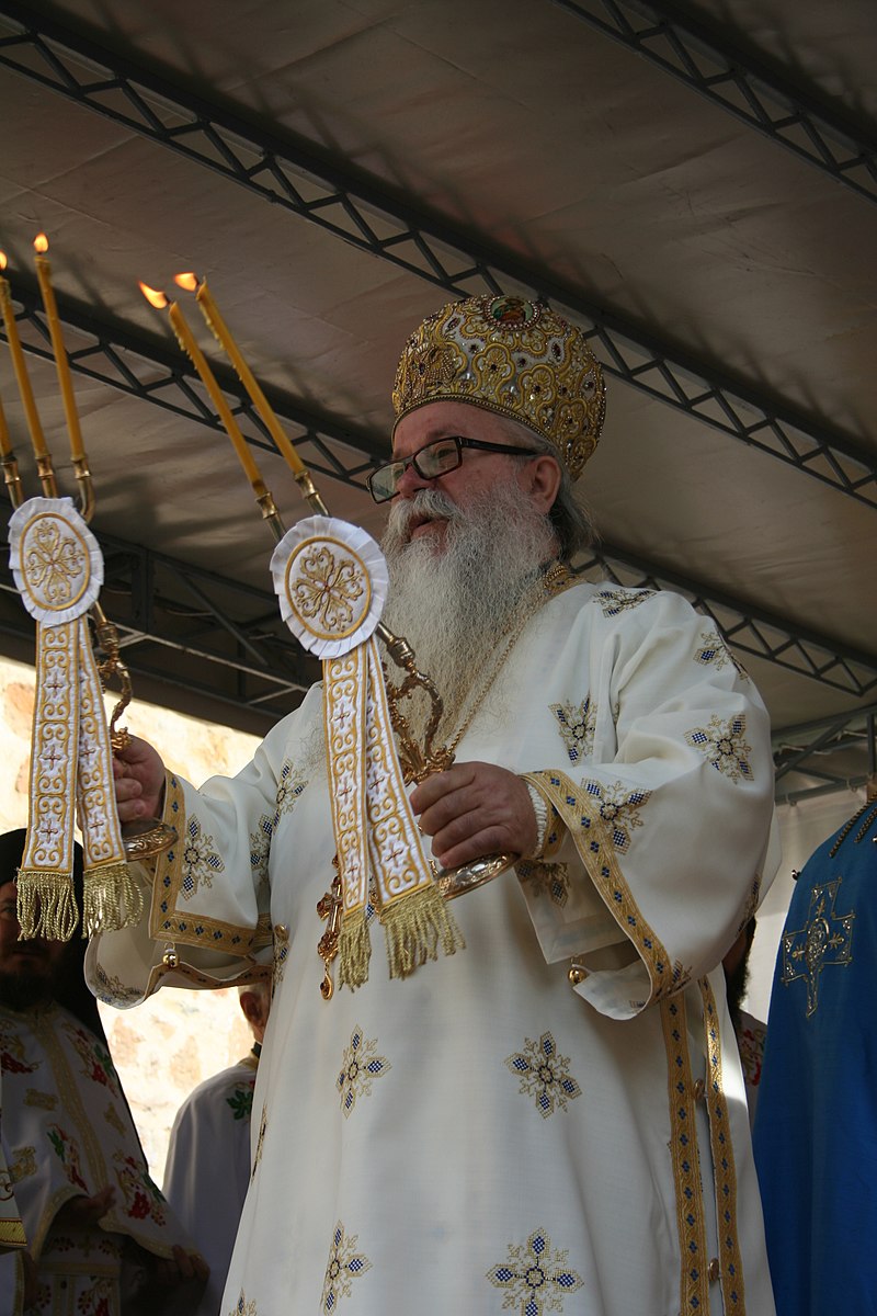 Hrizostom, liderul interimar al Bisericii Ortodoxe Sârbe, a făcut și el COVID, după ce a condus funeraliile fostului patriarh