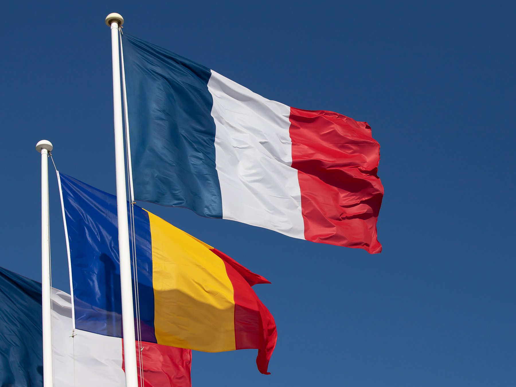 Franța a deblocat circulaţia dinspre Marea Britanie, începând din această noapte, în anumite condiții. Ce trebuie să știe românii
