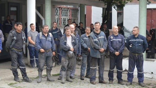 Minerii din localitatea Lupeni au pus capăt protestelor din subteran și au ieșit teferi la suprafață 