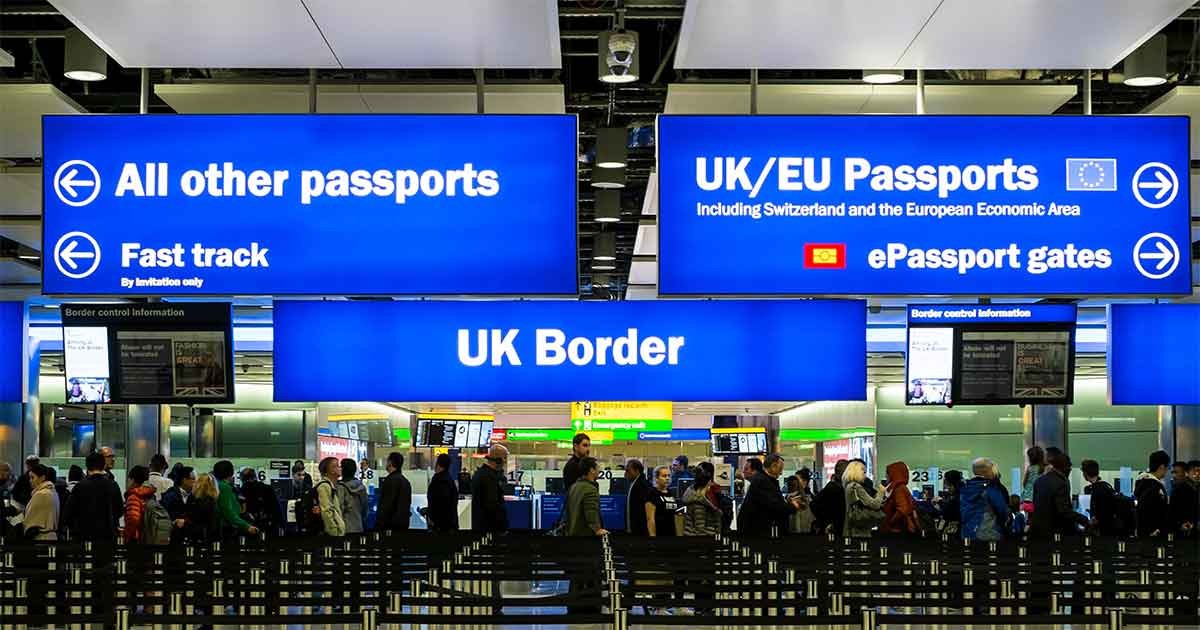 El Pais: Până la 2.000 de imigranți, în principal din Polonia și România, în circumstanțe vulnerabile, în Marea Britanie. Ministerul de Interne: Mai întâi le-am cere să părăsească voluntar țara