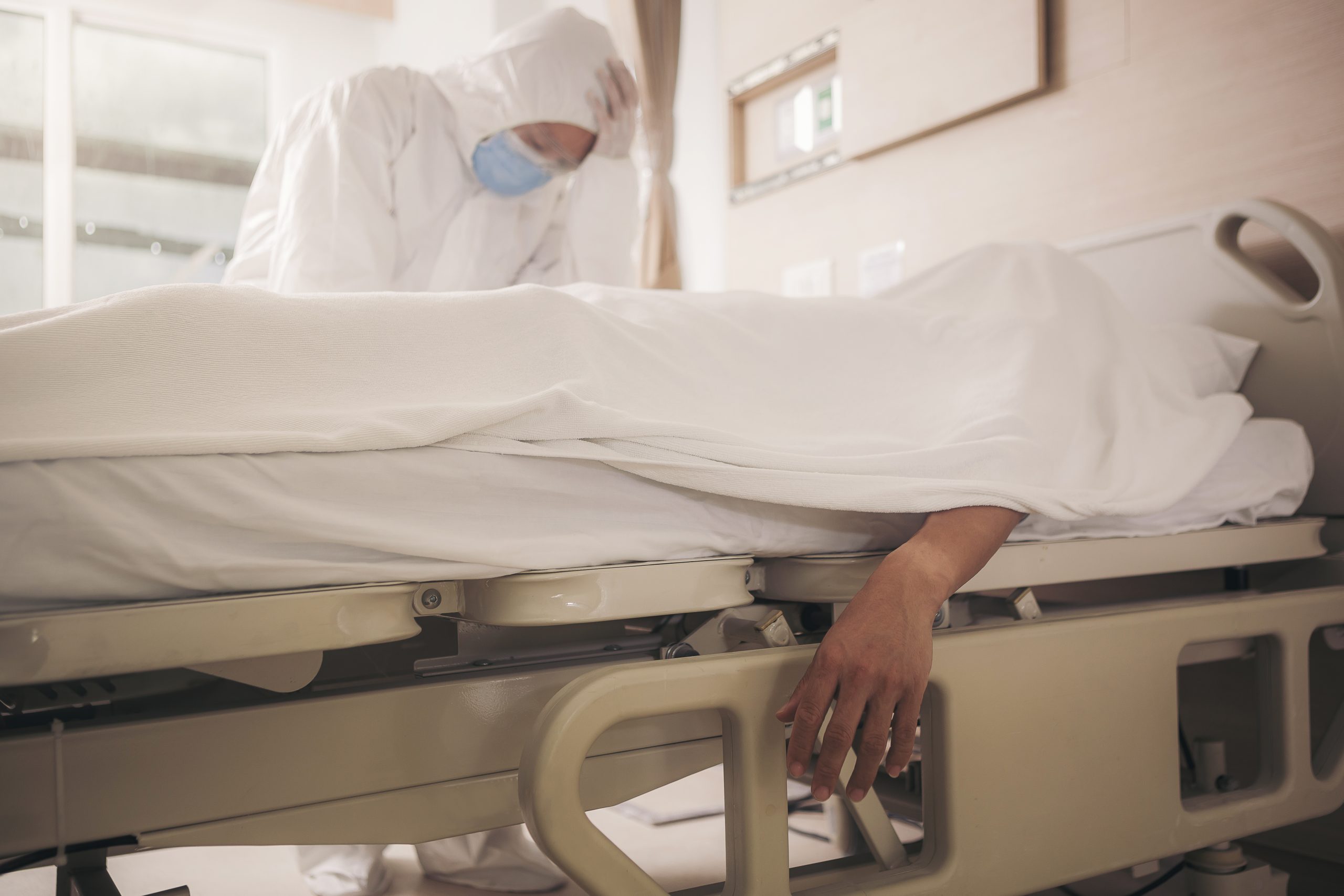 Medicii germani de la ATI cer un lockdown sever, pentru două săptămâni Medicii germani de la ATI cer un lockdown sever, pentru două săptămâni