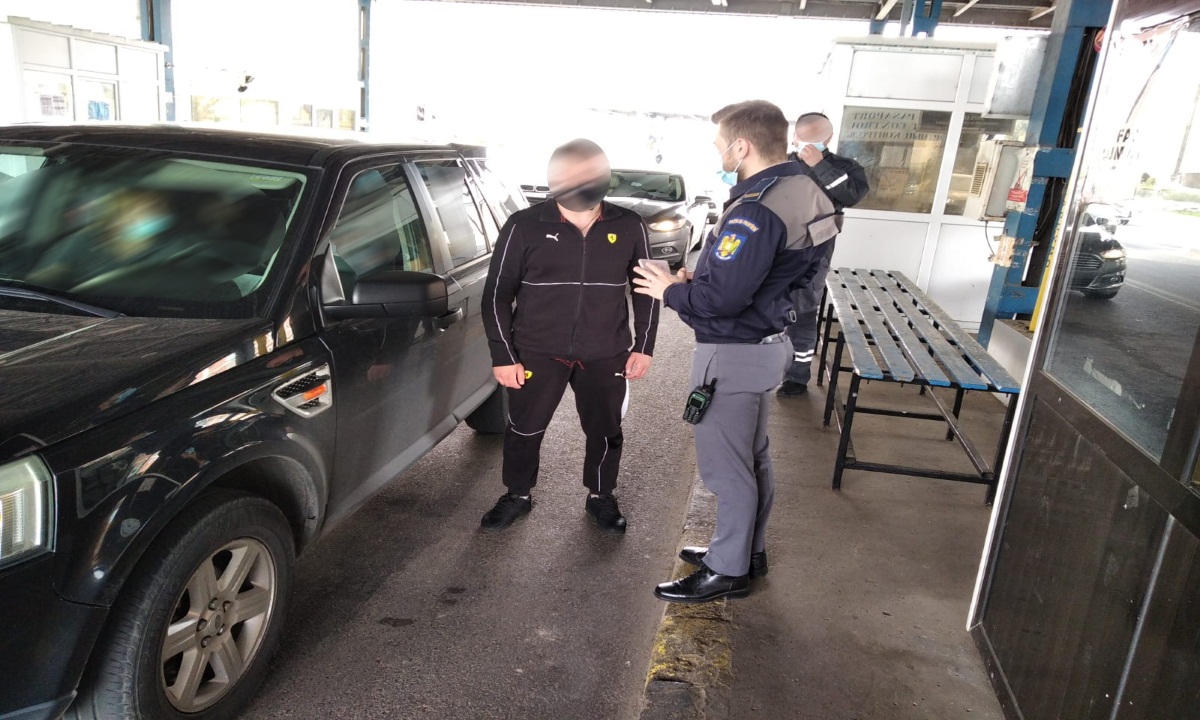 Bărbat fără permis auto, depistat de polițiștii de frontieră din Vama Albița