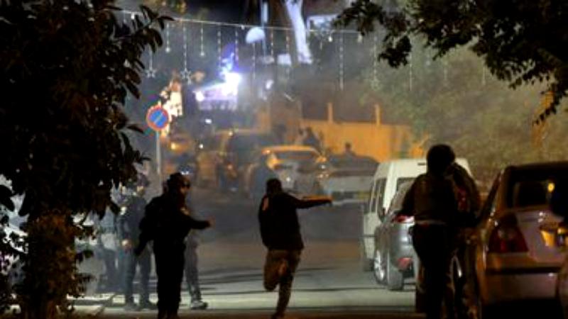 Vorbiţi despre costul războiului în Gaza, în timp ce ignoraţi 1.000 de rachete trase de Hamas