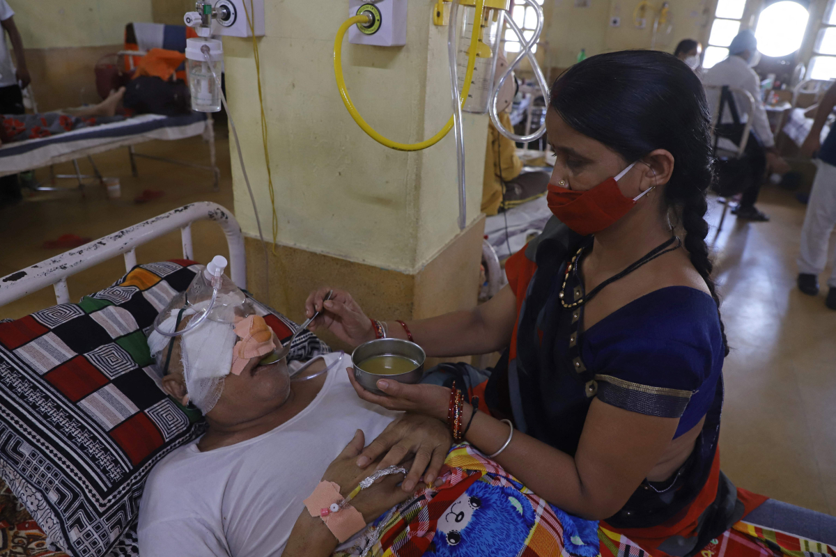 Miilor de oameni din India li se îndepărtează ochii, după izbucnirea focarului de „ciupercă neagră” cauzat de o mutație Covid