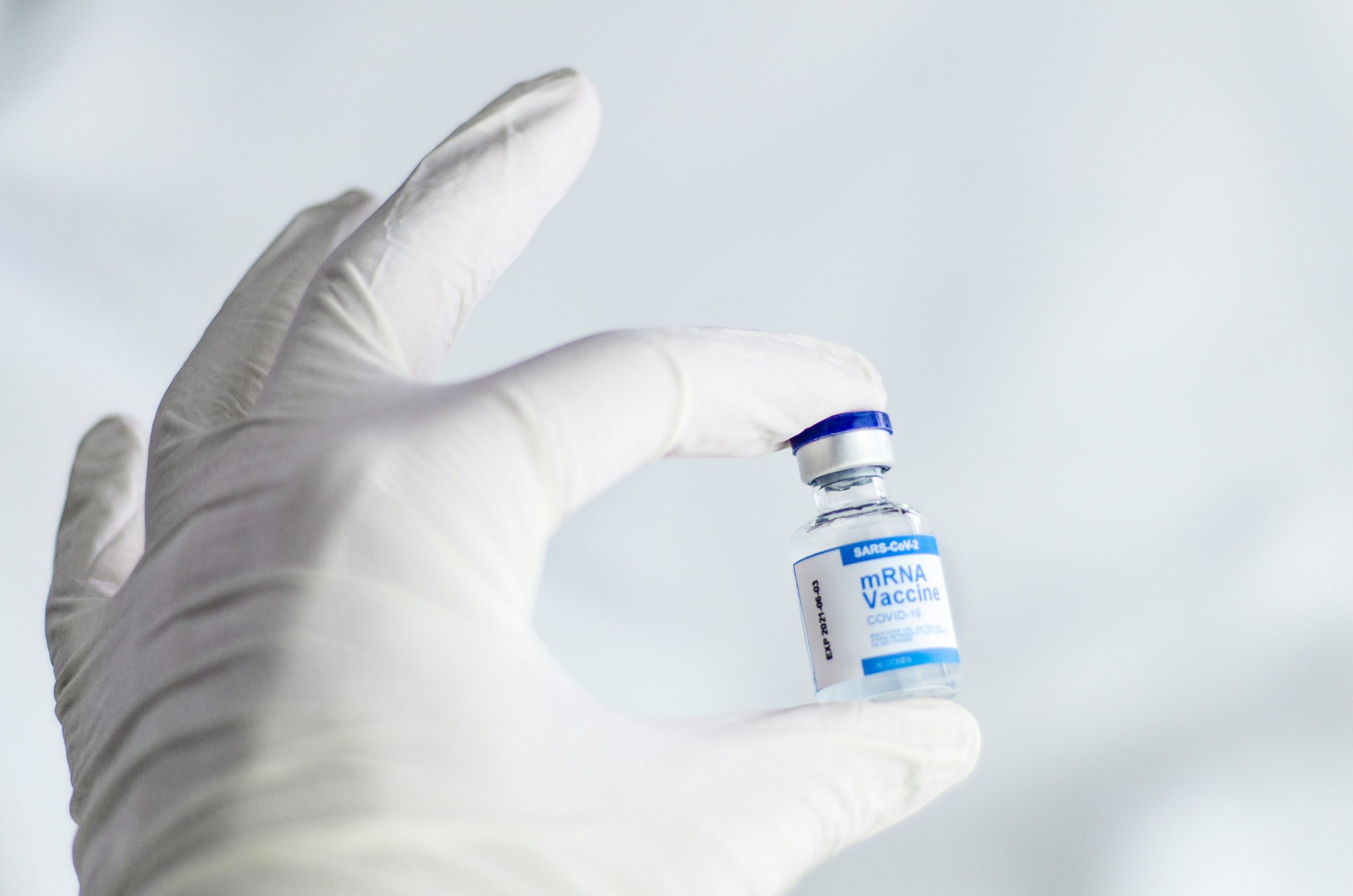 UE nu a reînnoit comenzile de vaccinuri AstraZeneca, după ce au crescut îngrijorările cu privire la potențialele efecte secundare