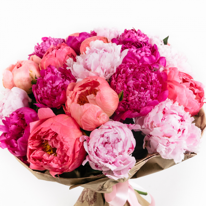 Cum să alegi cea mai bună florărie care să livreze flori direct din atelier