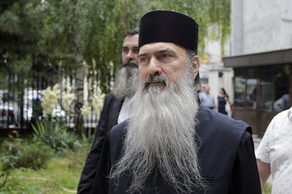 ”La ortodocși vine lumina, la catolici, nu”
