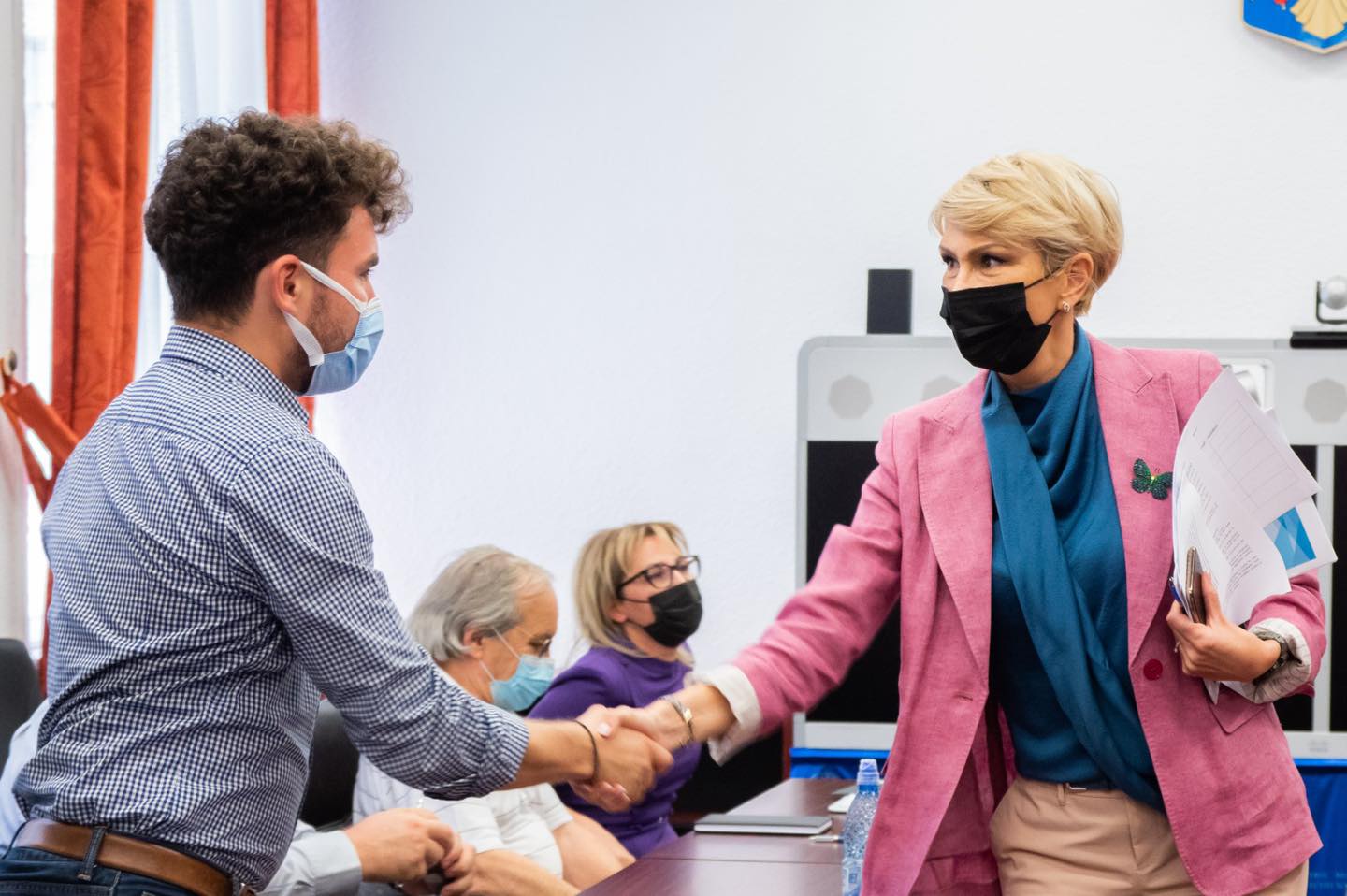1,2 milioane dintre românii care prestează activități casnice la negru ar putea plăti CAS și CASS