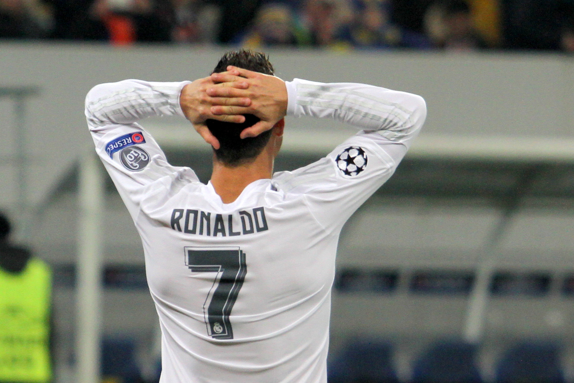 Sora lui Cristiano Ronaldo, în spital cu pneumonie după ce a făcut Covid