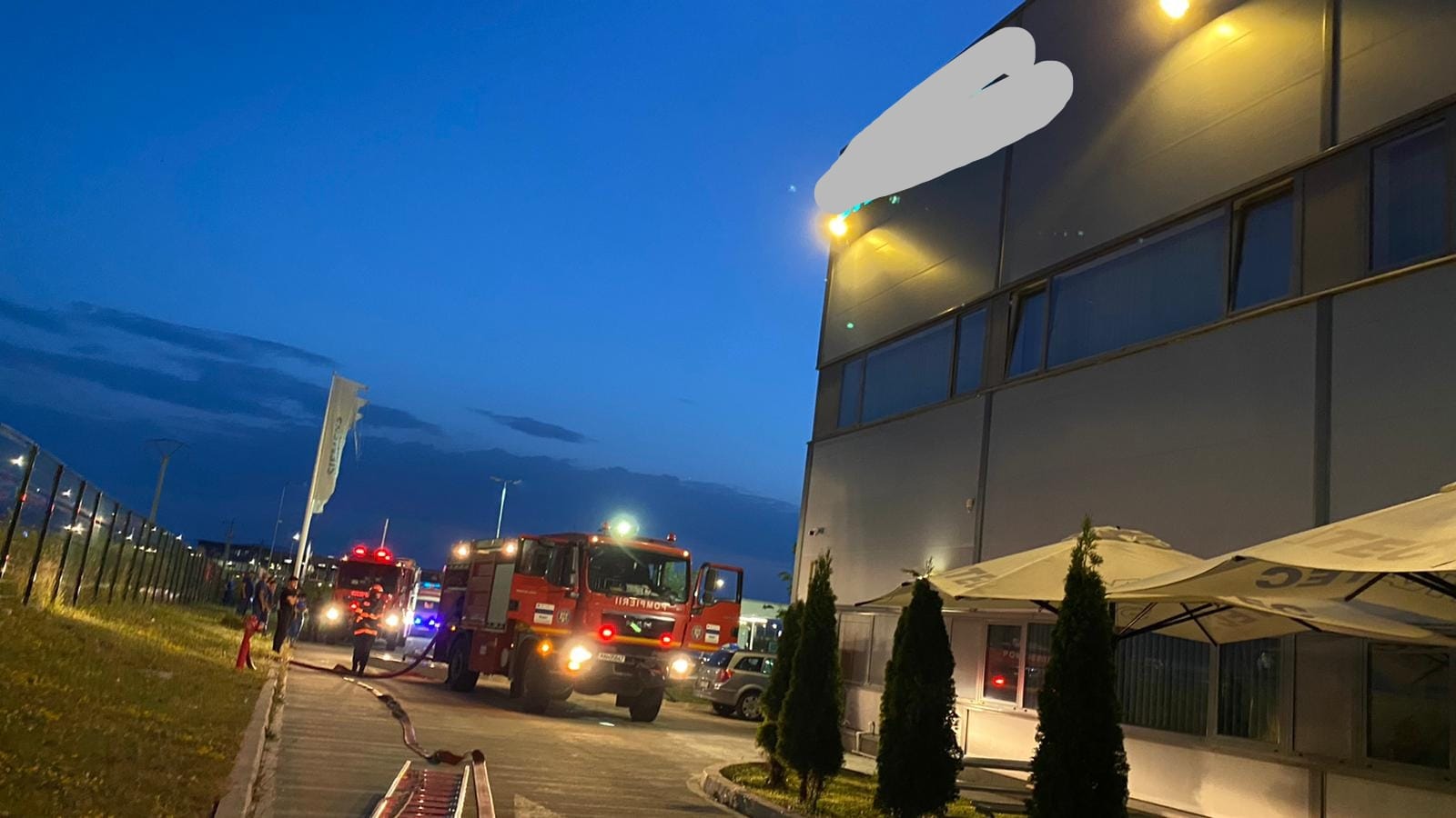 Incendiu la o fabrică de componente electrice din Sibiu