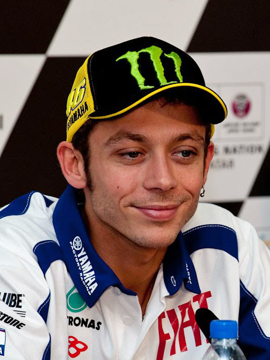 Valentino Rossi se retrage din activitatea competițională
