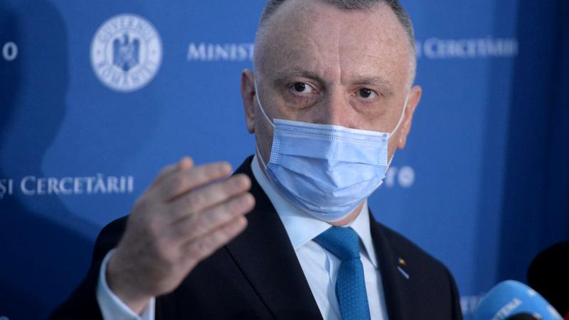 Să iei notă unu la examenul de titularizare şi să îţi doreşti să fii profesor, e un nonsens