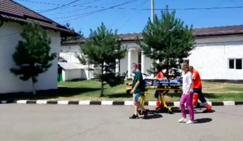 Un asistent medical a omorât în bătaie un pacient cu probleme psihice