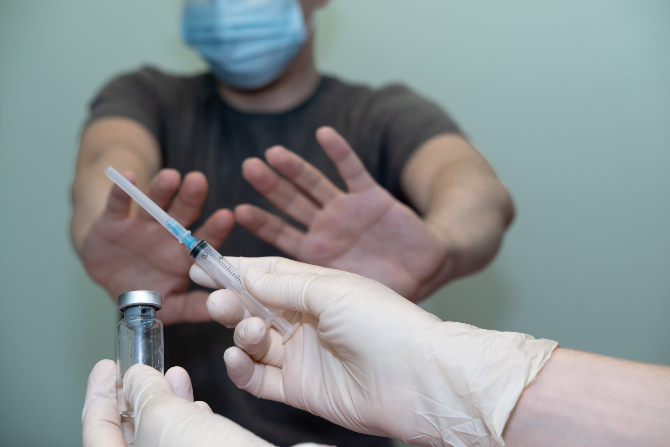 Trei angajaţi ai postului CNN, concediați pentru că nu s-au vaccinat anti-COVID