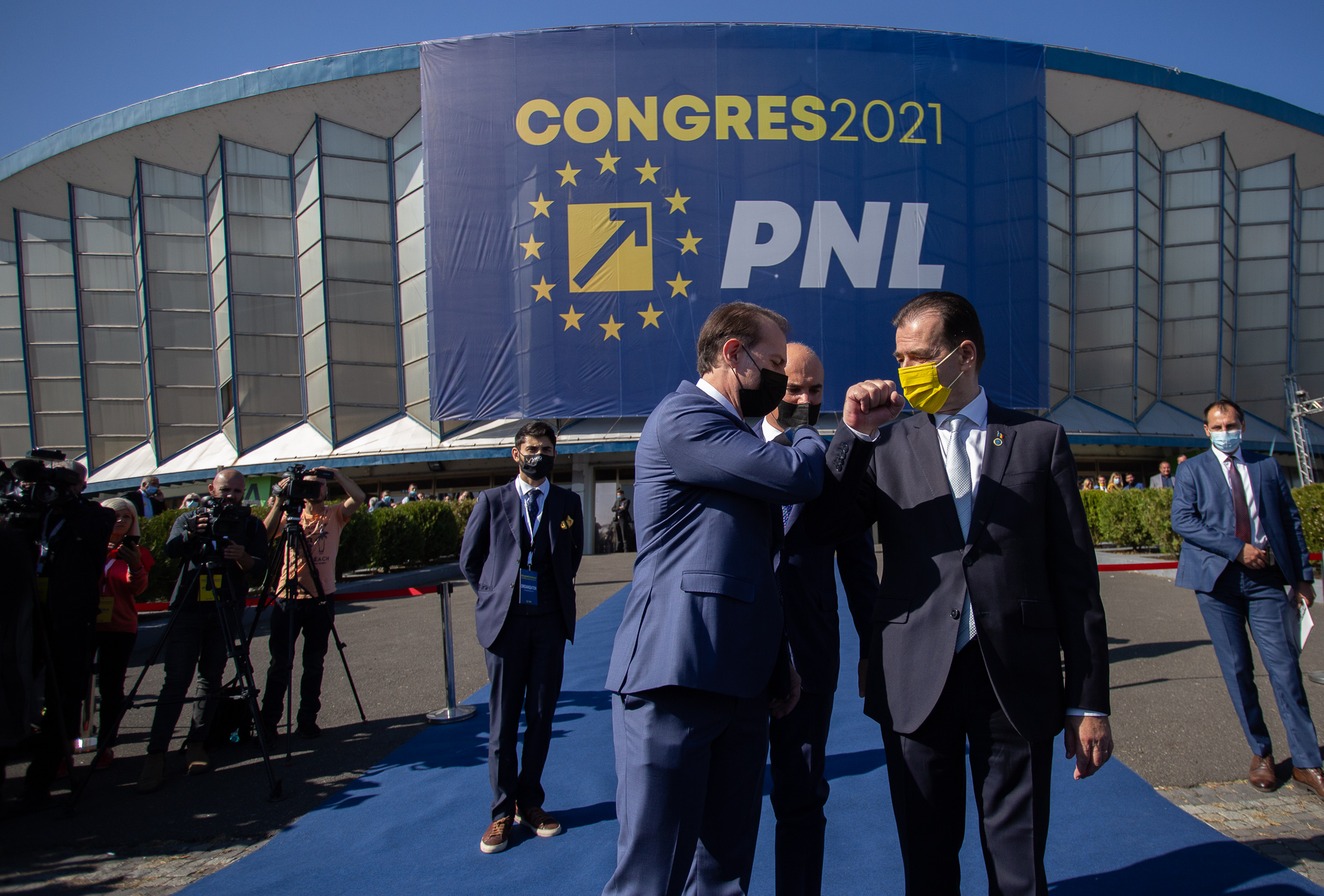 FOTO&VIDEO| Ce nu s-a văzut la Congresul PNL de la Romexpo