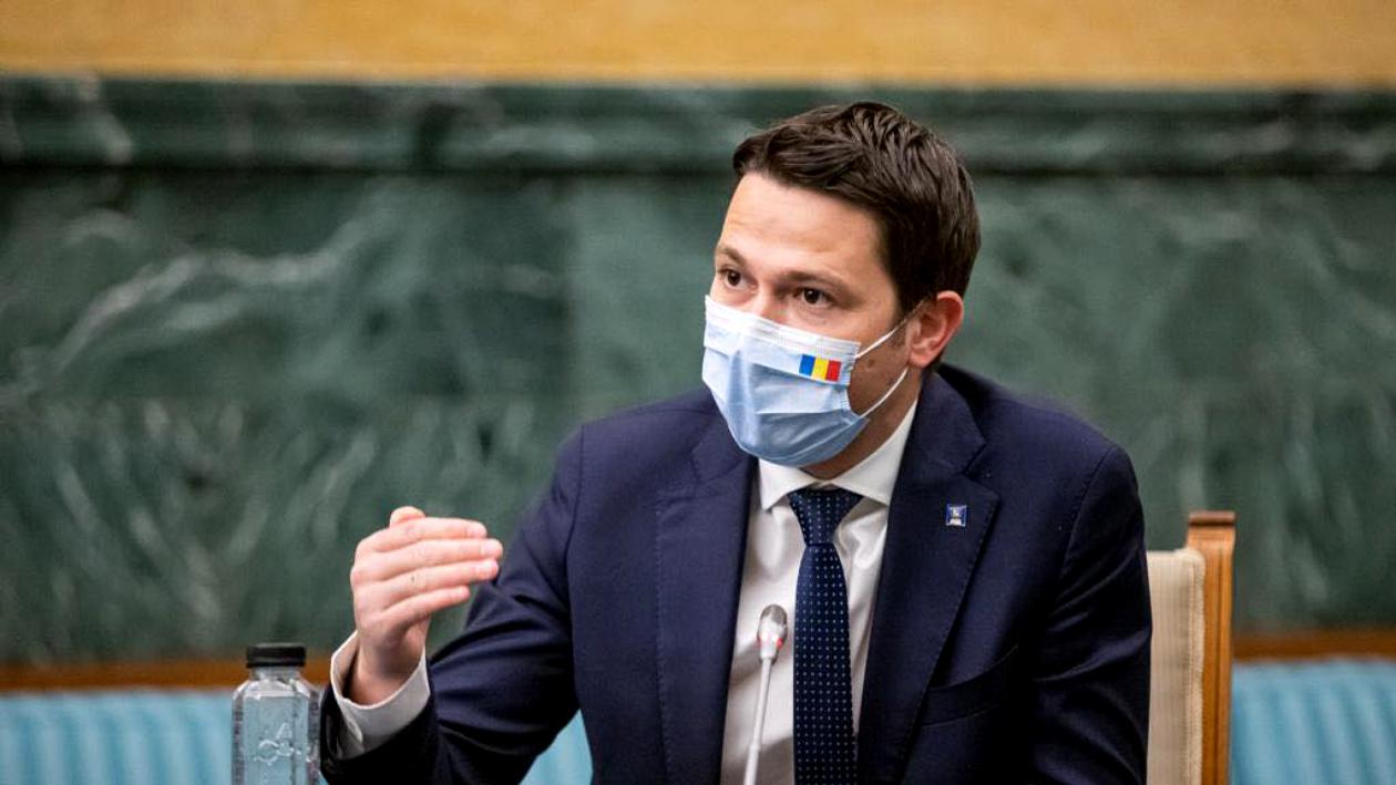 Prima variantă e să rămânem în formula cu USR PLUS. O să vină la masa discuțiilor și cu Florin Cîțu premier