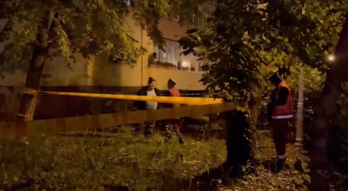 „Pot cădea și tramvaie în aceste caverne”