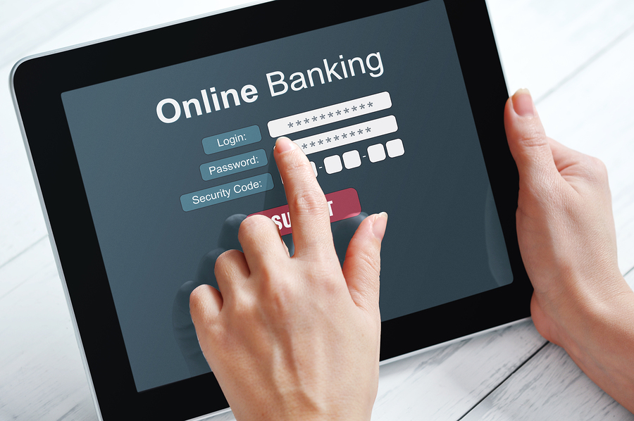 Servicii bancare online banking: de ce merita ca sa le folosesti?