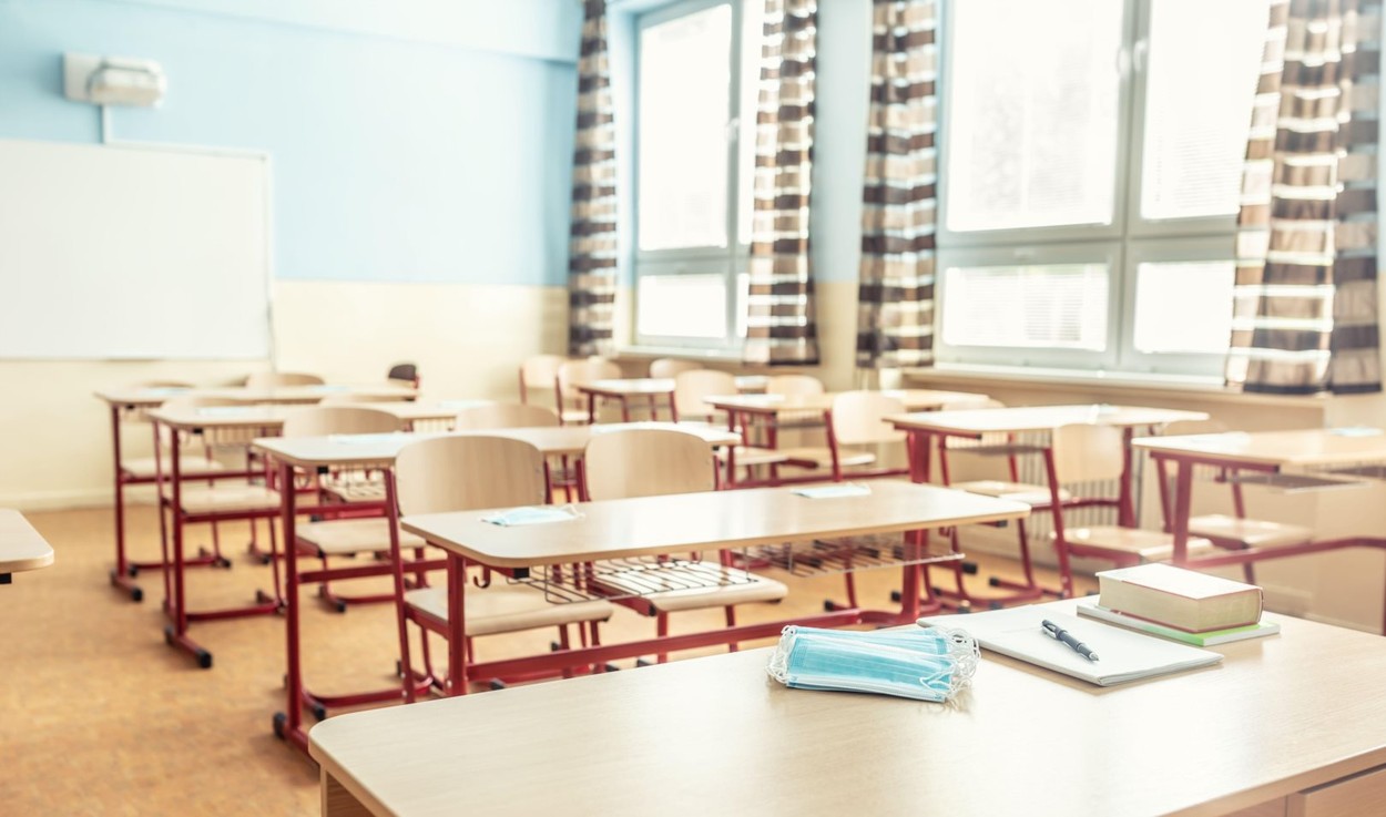 Şedinţă a Comitetului pentru Situaţii de Urgenţă Bucureşti. CMBSU decide dacă elevii mai merg fizic la şcoală