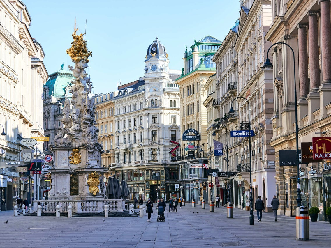 Românii, a doua cea mai mare comunitate străină din Austria