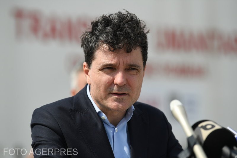 Cum explică Nicușor Dan întârzierea lucrărilor la rețeaua de termoficare: Așteptăm vaporul din China cu conducte