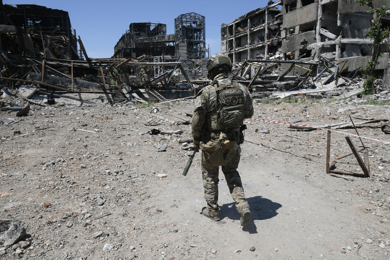 LIVE Război în Ucraina, ziua 111: O nouă groapă comună a fost descoperită lângă Bucha / Zelenski: Costul uman al bătăliei de la Severodoneţk este înspăimântător / Toate podurile către Severodonețk au fost distruse