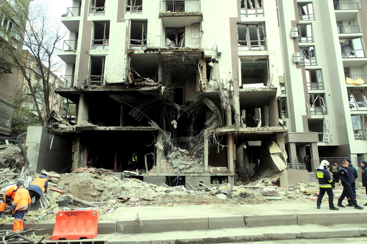 Opt ani de închisoare pentru un ucrainean care a furnizat ruşilor informaţii pe baza cărora aceştia au lansat atacuri la Kiev