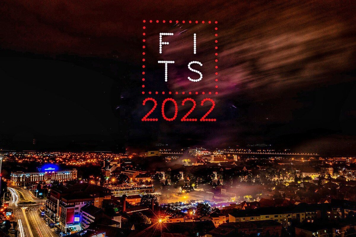 Premieră absolută în lume: Primul spectacol de teatru transmis live pe TikTok. Începe Festivalul Internaţional de Teatru de la Sibiu