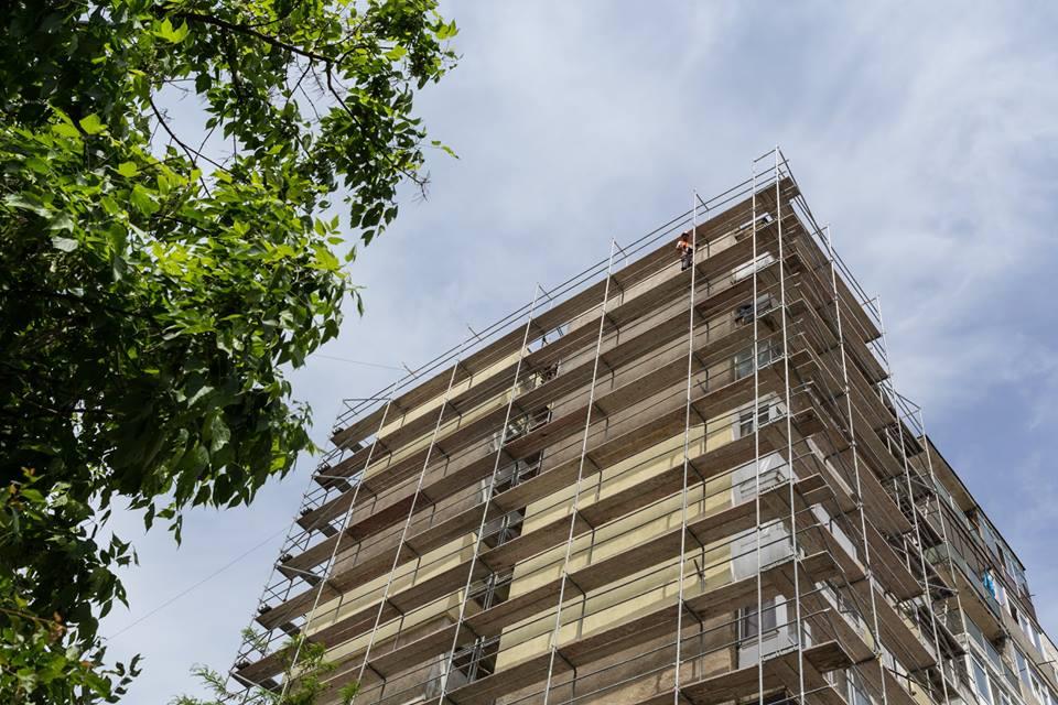 Primele contracte finanțate din PNRR: Șapte Primării au semnat contracte de peste 92 milioane lei pentru reabilitarea unor sedii ori unități de învățământ