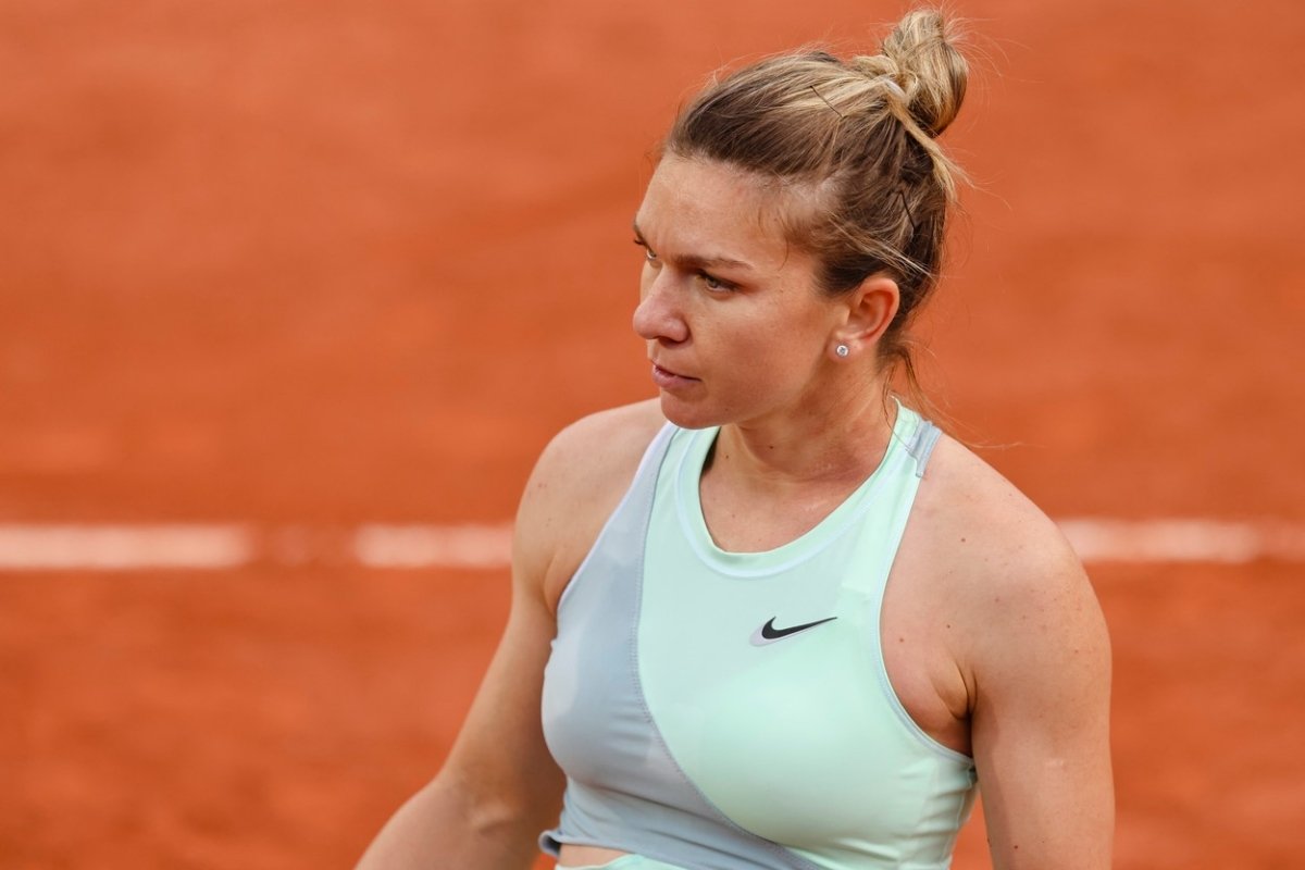Simona Halep nu este prietenă cu Emma Raducanu și regretă că nu a deschis ea turneul feminin de la Wimbledon pe terenul central