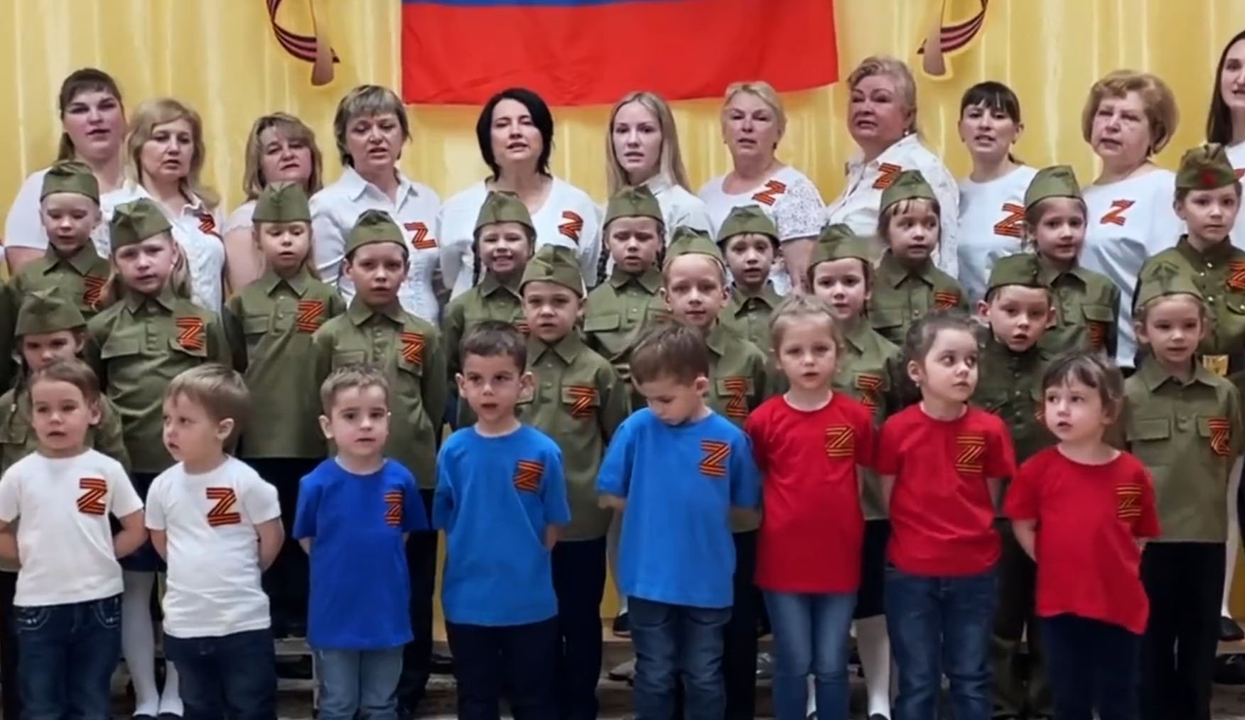 VIDEO Copiii de la o creșă din Rusia, puși să cânte că sunt pregătiți să moară pentru „unchiul Vova”
