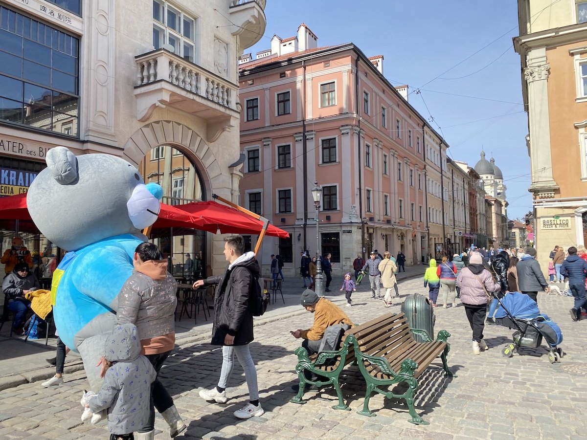 Voluntar britanic, capturat de separatiştii proruşi, ameninţat cu pedeapsa cu moartea (Legiunea ucraineană)