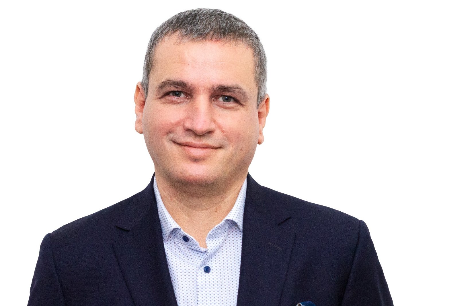 Claudiu Herțeliu: ​​Nimeni nu-i aşa perfect ca şefu' – mai ales când legiferează în interes personal