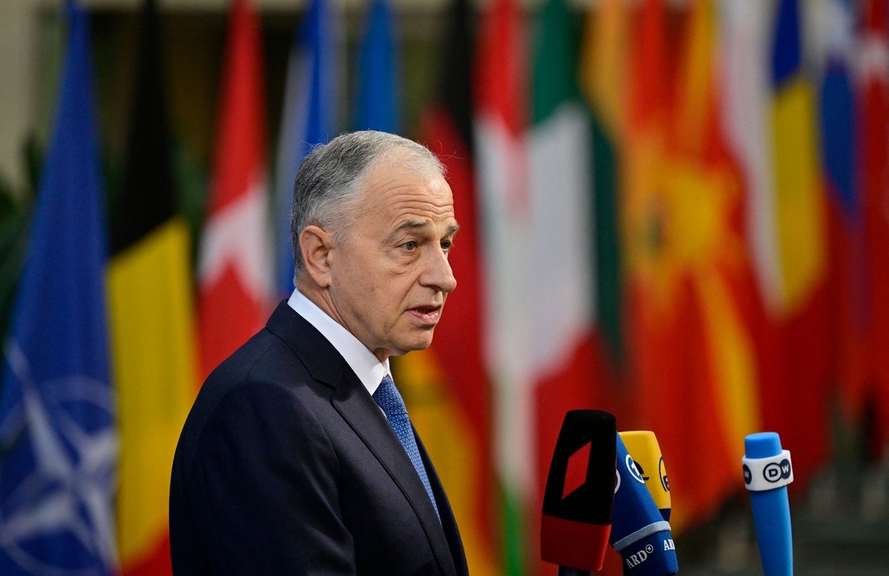 Geoană nu exclude o candidatură la președinție: Nu aşteptaţi niciun anunţ, până când voi fi eliberat din funcția de la NATO/ După, discuţiile pot să meargă în orice direcţie