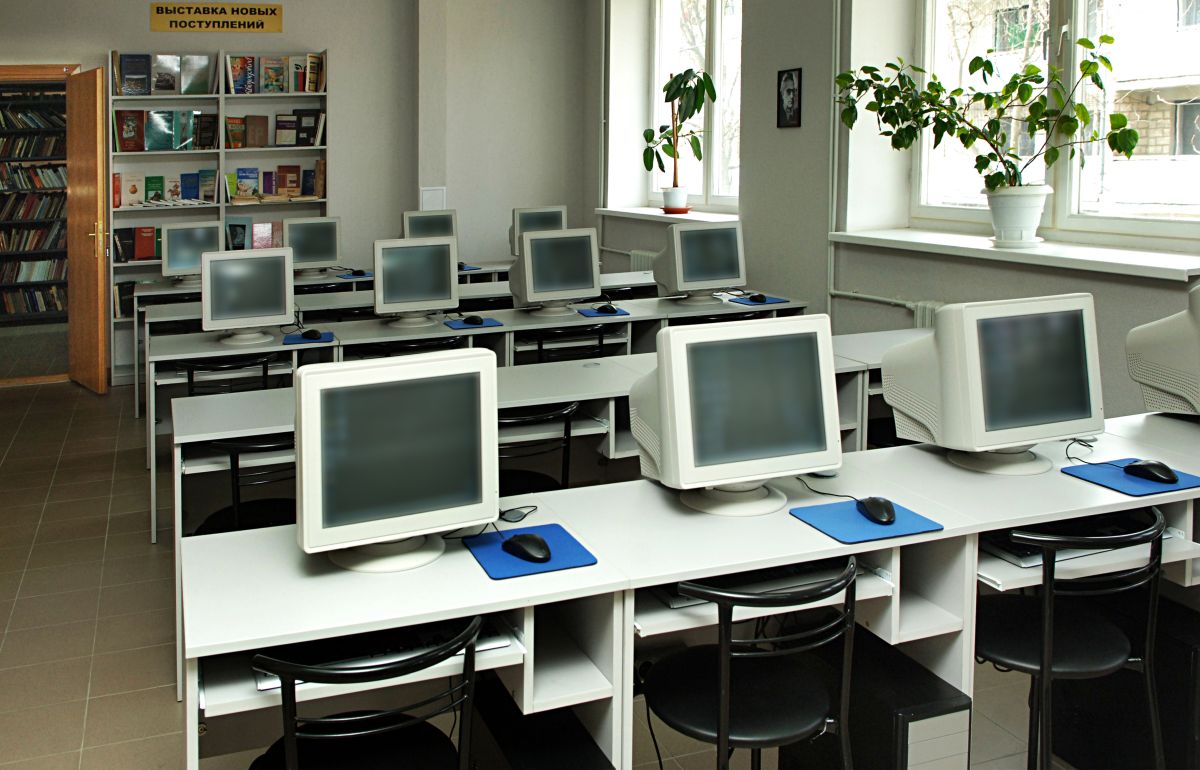 Piața mondială a PC-urilor a avut o scădere severă de 15% trimestrul trecut