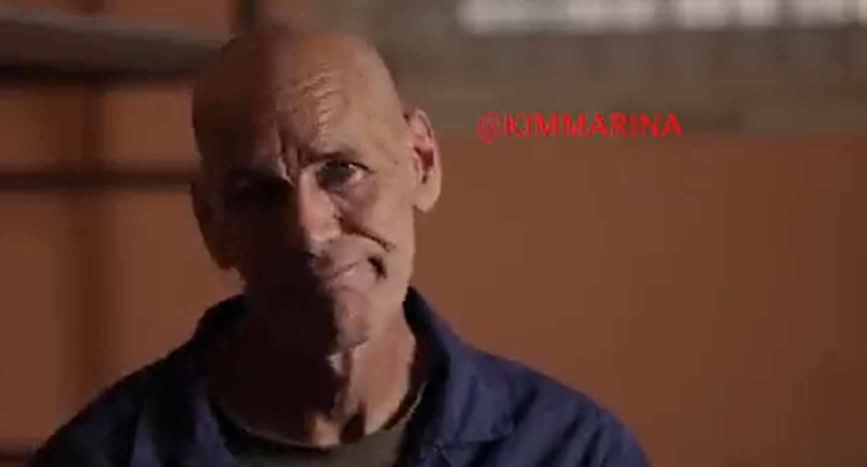 Un paramedic din regimentul Azov îi cere ajutorul lui Boris Johnson într-un interviu realizat de o jurnalistă rusă VIDEO