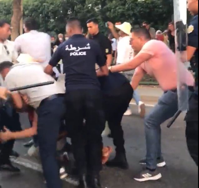 ​Tunisia: 94,6% au votat ''da'' pentru noua Constituţie, care acordă puteri vaste şefului statului