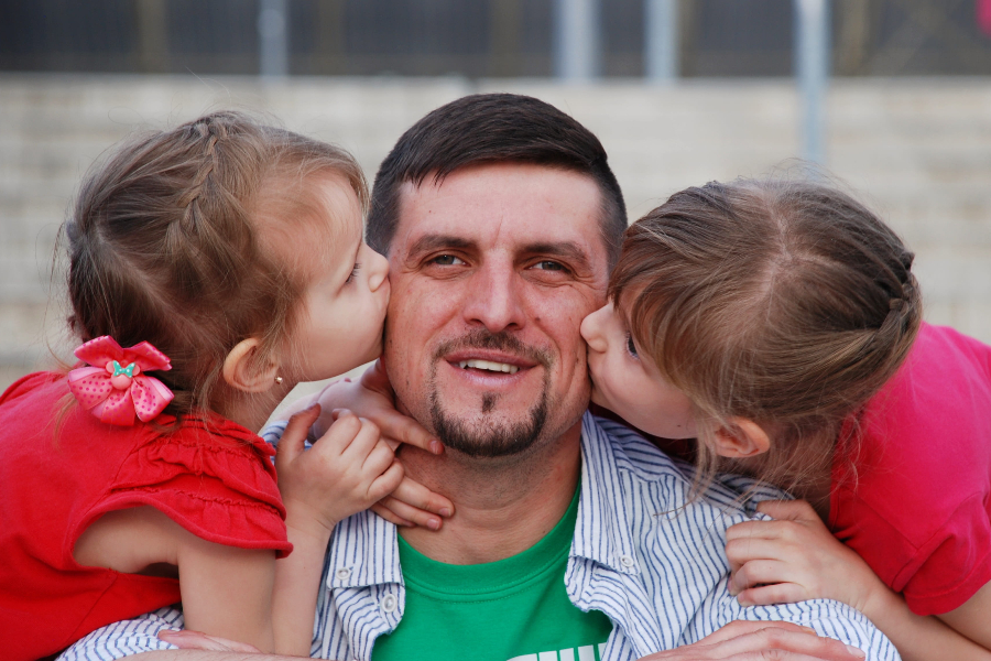 Cadouri inspirate pentru sustinerea sanatatii mentale a unui tatic