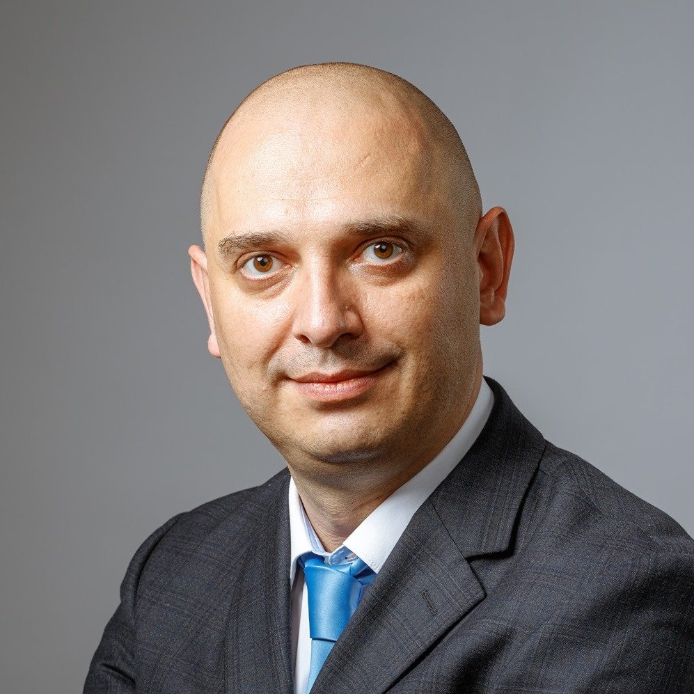 Companie a Primăriei Capitalei, amendată de 3 ori într-o zi de Primăria Sectorului 2 pentru că nu a astupat gropile după ce a spart asfaltul